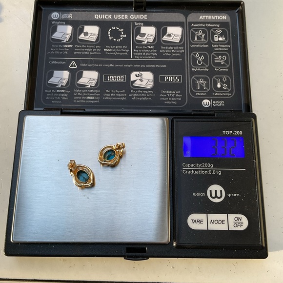 14K Gold Blue Topaz Earrings Vintage Oval Studs Swirl Design 3.32g - Picture 8 of 10